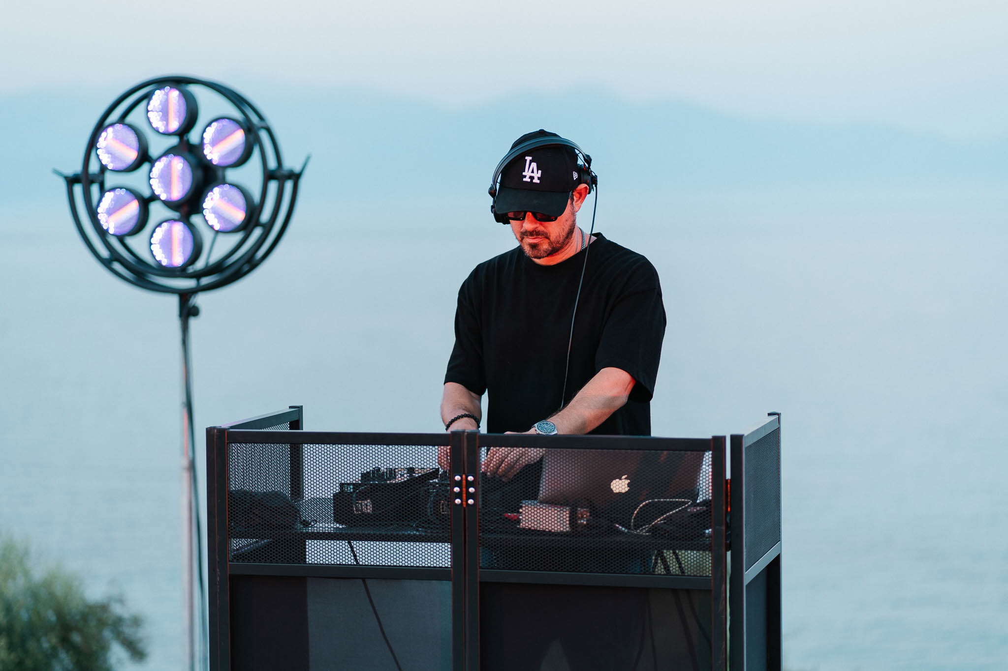 Απτα decks ως τα σύννεφα μια πτήση μεσα απ’ τους ήχους του Billka